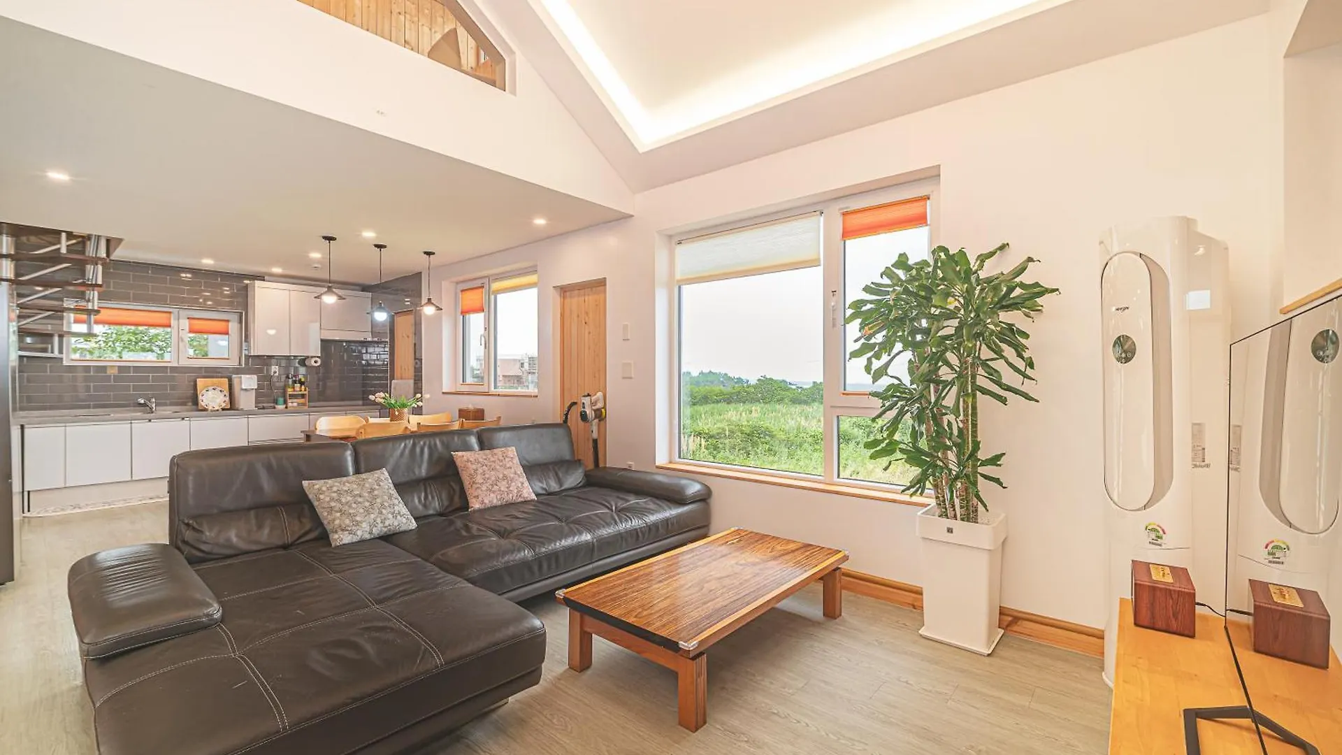 Le Village Aewol D Jeju Holiday home